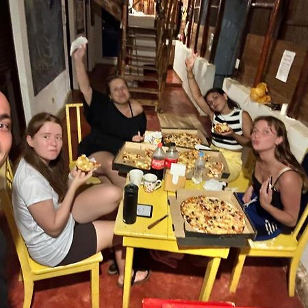 Hostel La Ballena Backpacker Лас-Галерас Экстерьер фото