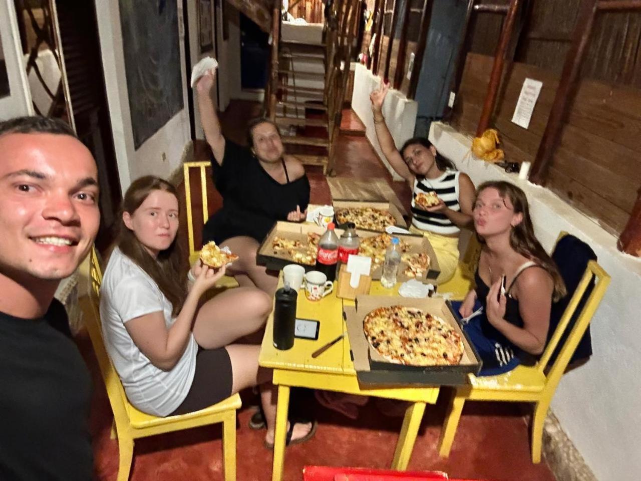 Hostel La Ballena Backpacker Лас-Галерас Экстерьер фото