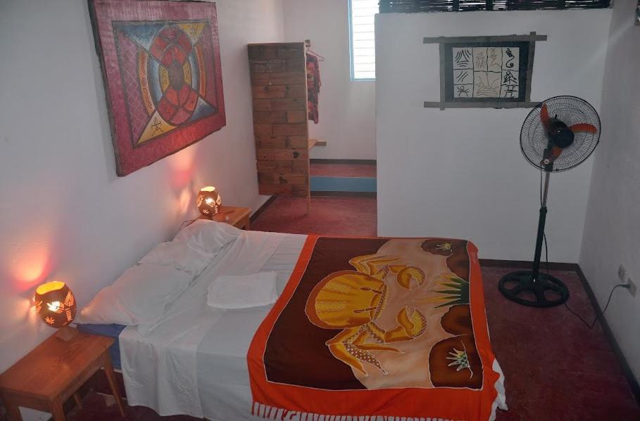 Hostel La Ballena Backpacker Лас-Галерас Экстерьер фото