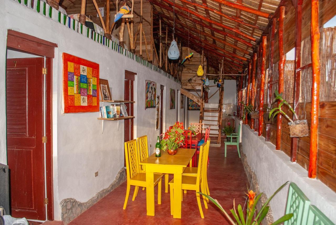 Hostel La Ballena Backpacker Лас-Галерас Экстерьер фото